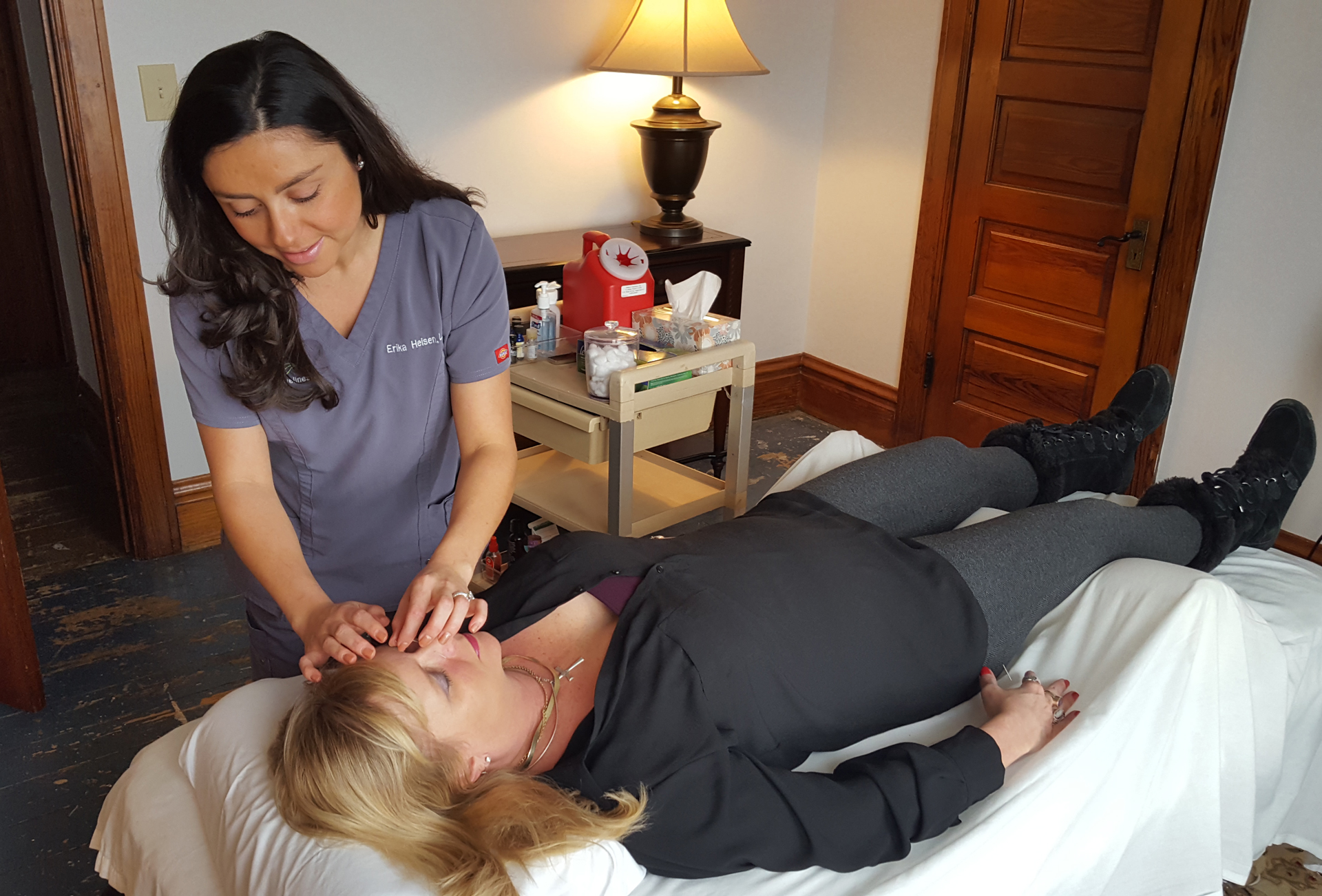 Acupuncture treatment at Pure Health and Wellness in Naperville